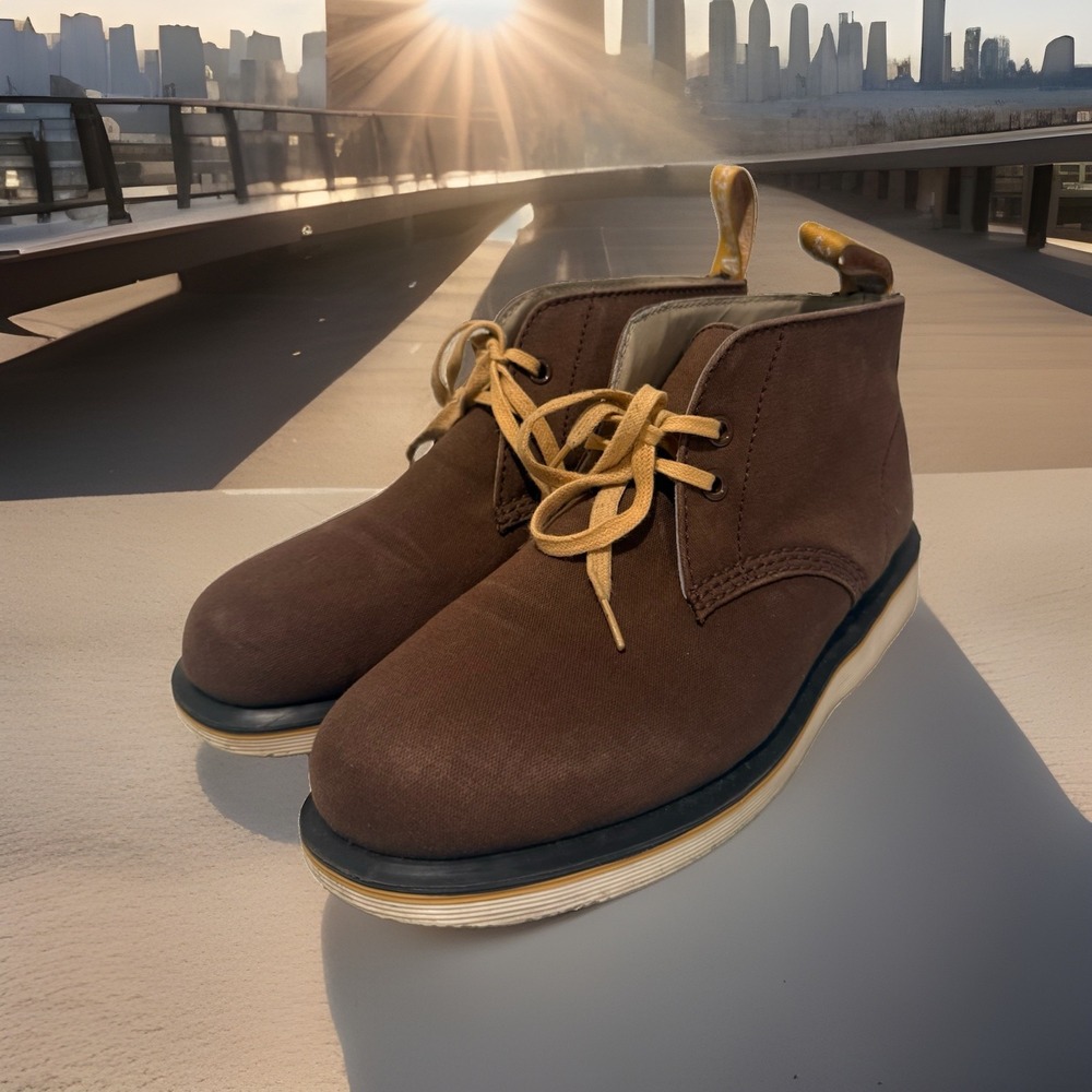 Dr. Martens Men's Brown Lace-Up Ankle Chukka Boots Round Toe Size 9
